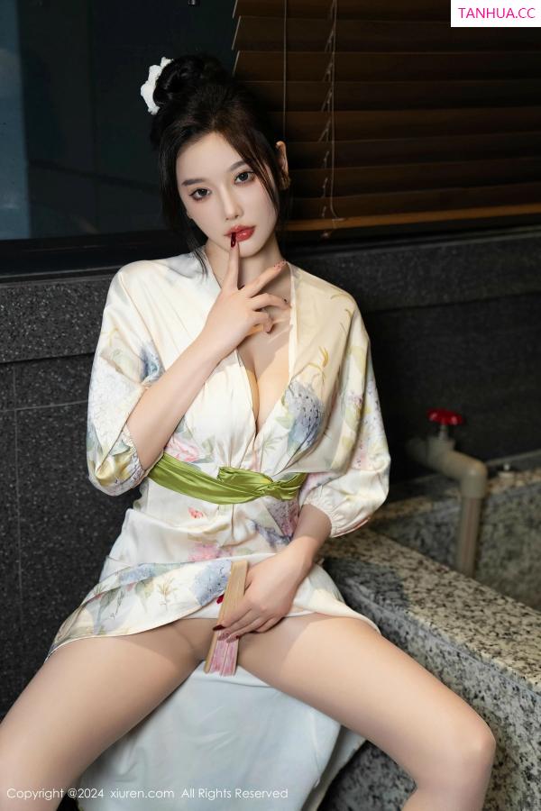 杨晨晨 sugar小甜心CC [XiuRen]高清写真图 2024.11.19 No.9470 杨晨晨Yome 丝袜美腿第32张图片